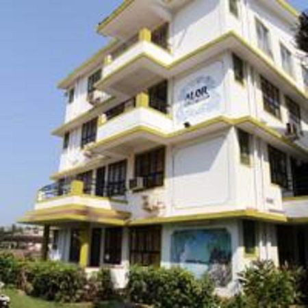 Alor Holiday Resort Calangute Luaran gambar