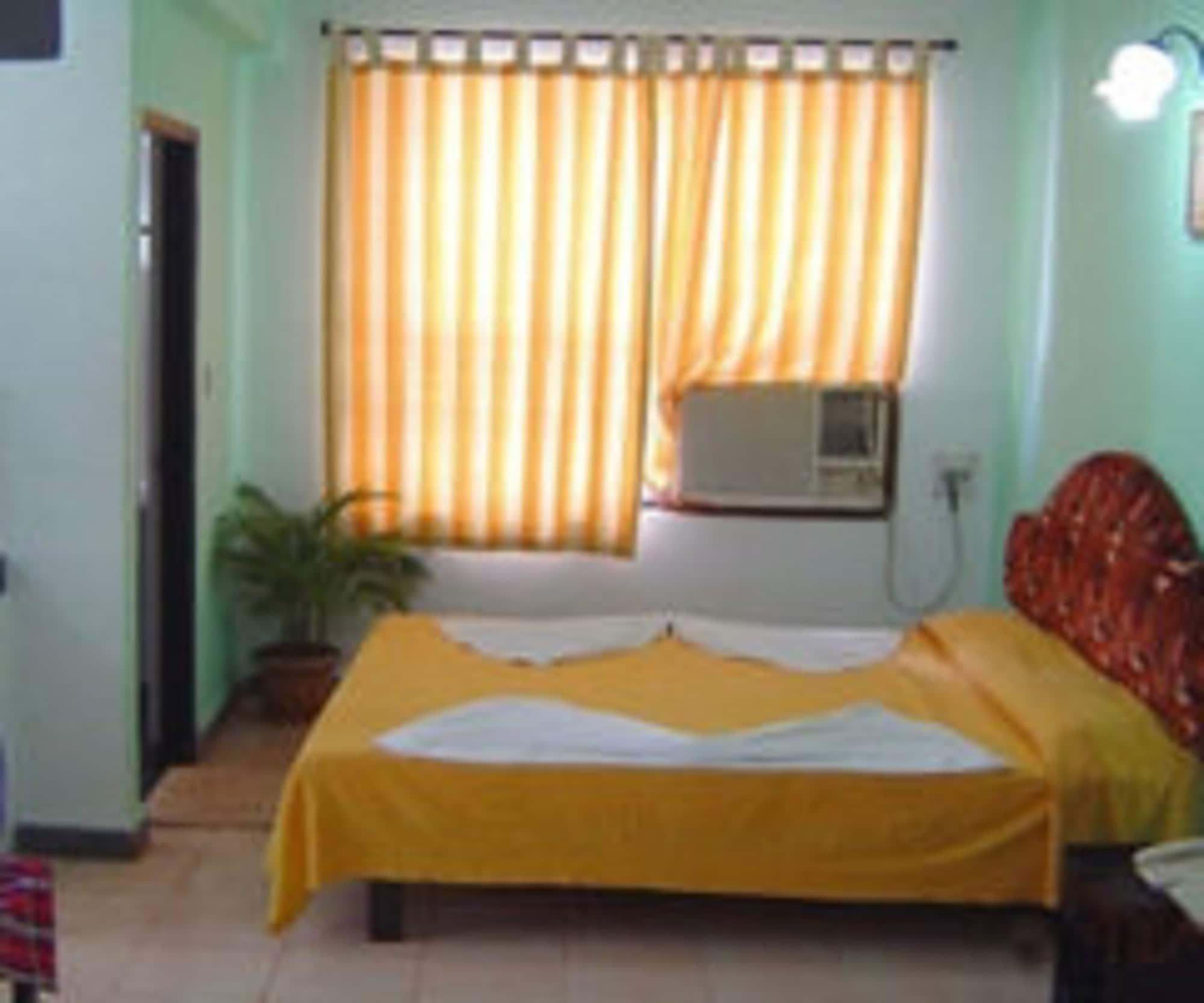 Alor Holiday Resort Calangute Luaran gambar