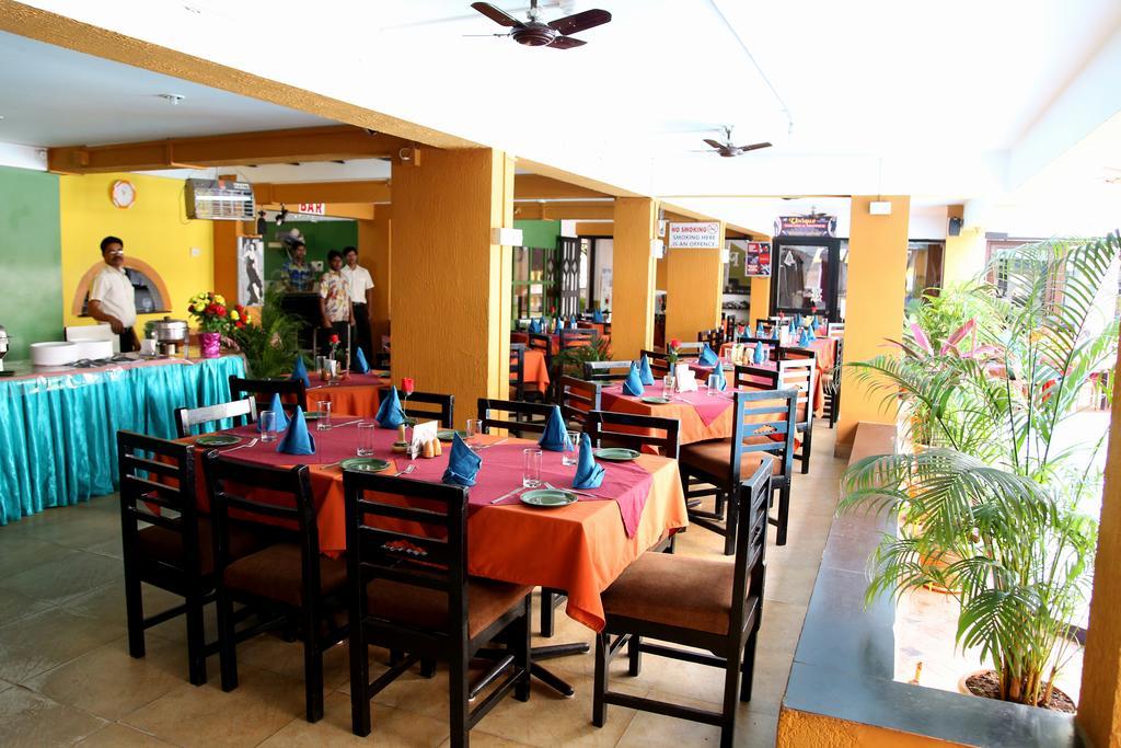 Alor Holiday Resort Calangute Luaran gambar