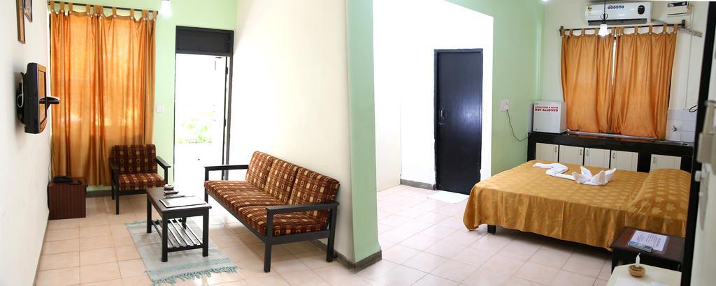 Alor Holiday Resort Calangute Luaran gambar